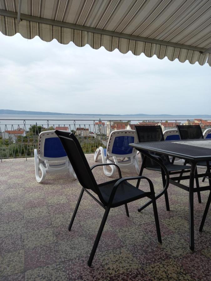 Apartment Seventh Heaven โปดสตรานา ภายนอก รูปภาพ