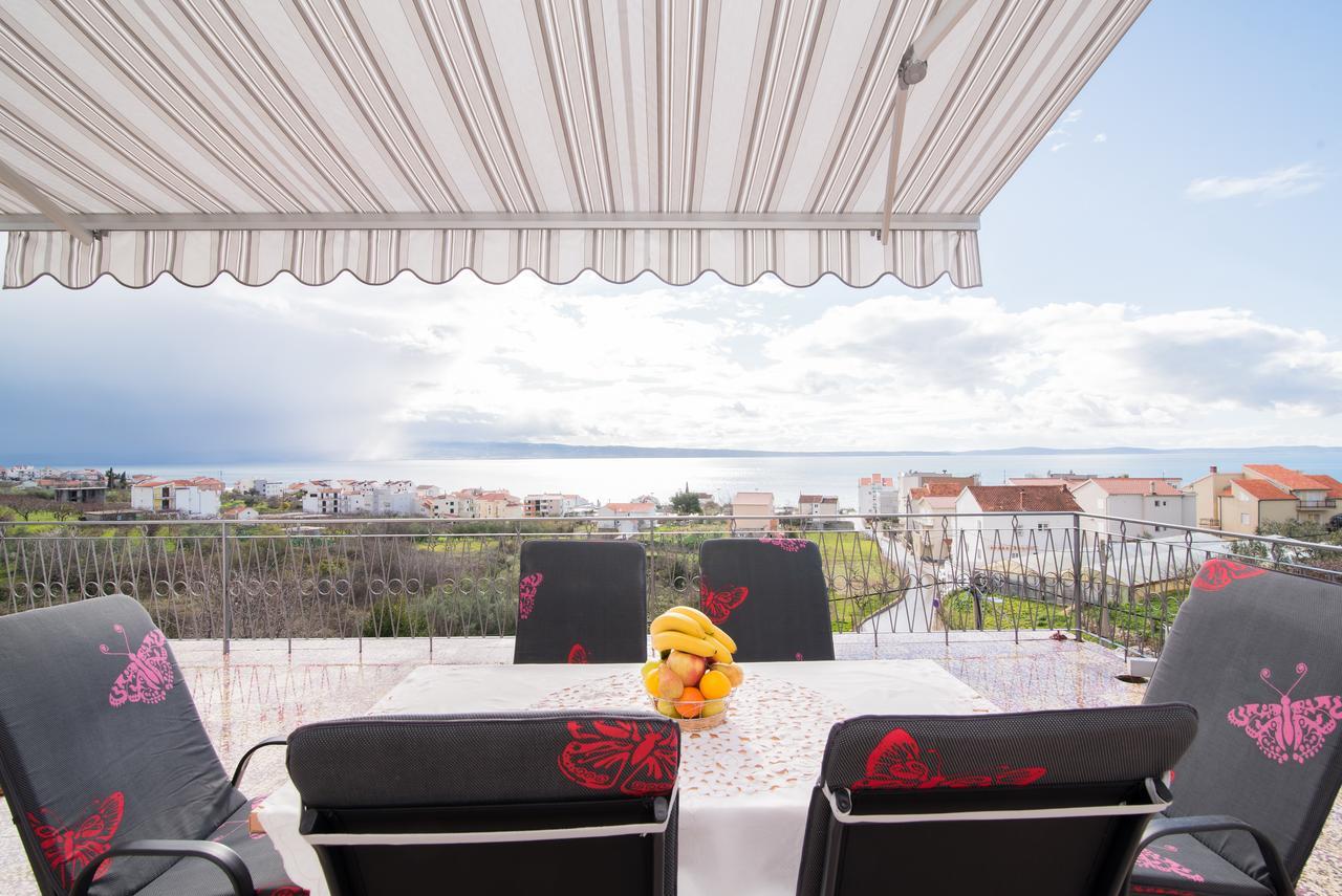 Apartment Seventh Heaven โปดสตรานา ภายนอก รูปภาพ